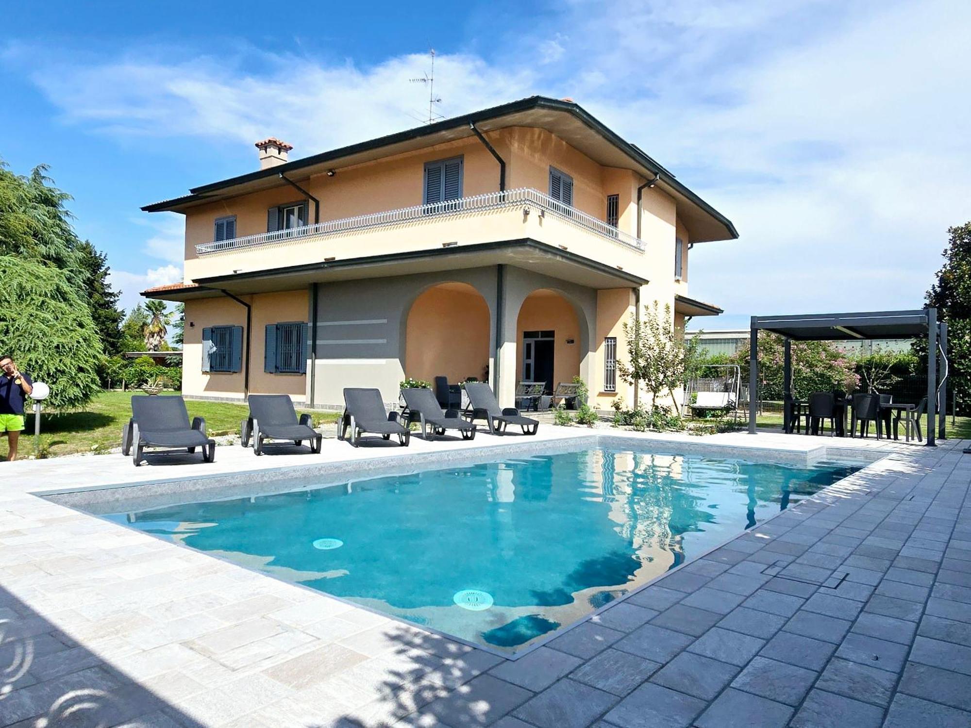 Villa 2 Cassano dʼAdda Exterior foto